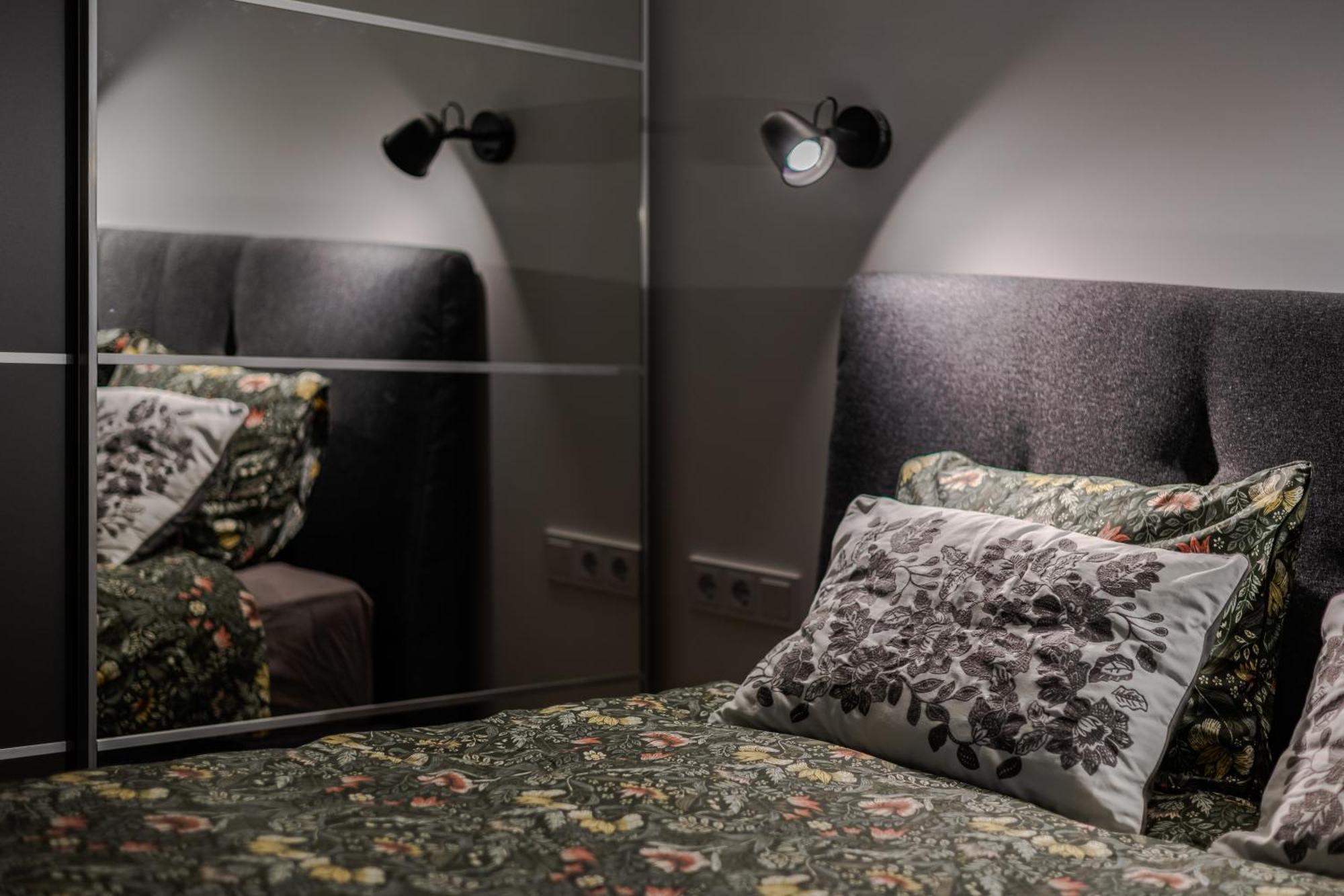 Fantasy House, Cozzy Apartmens, Free Parking, Long Stays Welcome Wilno Zewnętrze zdjęcie